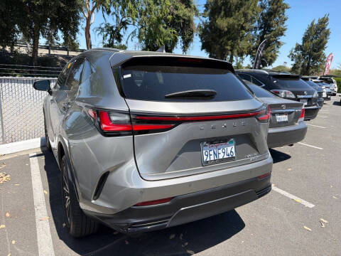 2023 Lexus NX 350h Premium