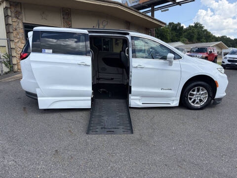 2022 Chrysler Pacifica Touring L