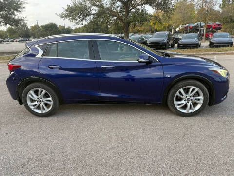2018 Infiniti QX30 Premium