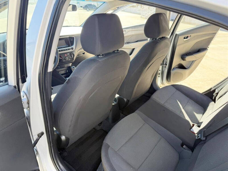 2019 Hyundai Accent SE