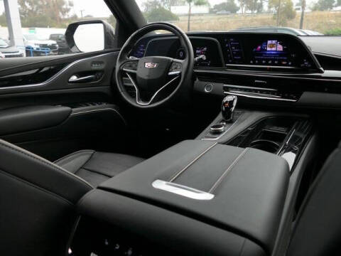 2024 Cadillac Escalade Sport