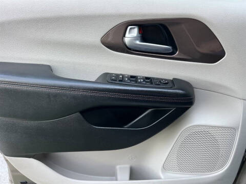 2018 Chrysler Pacifica Touring Plus