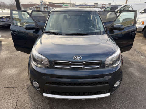 2017 Kia Soul +