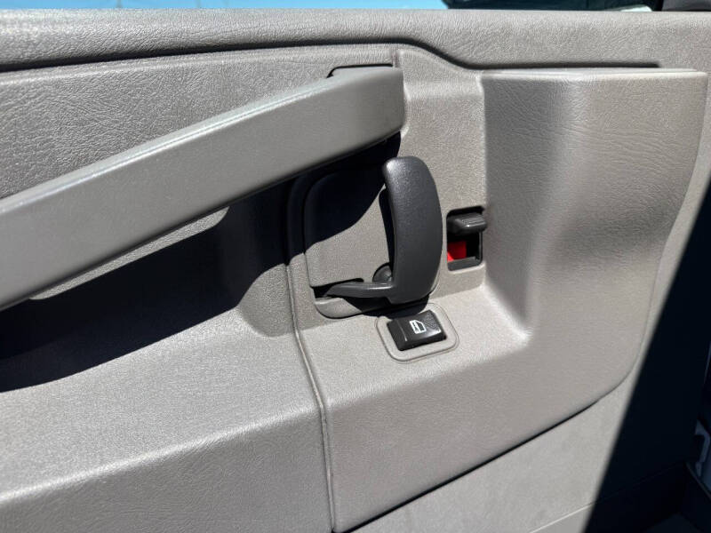 2018 Chevrolet Express 2500