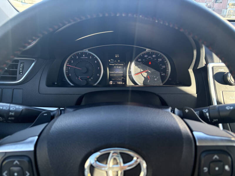 2017 Toyota Camry SE