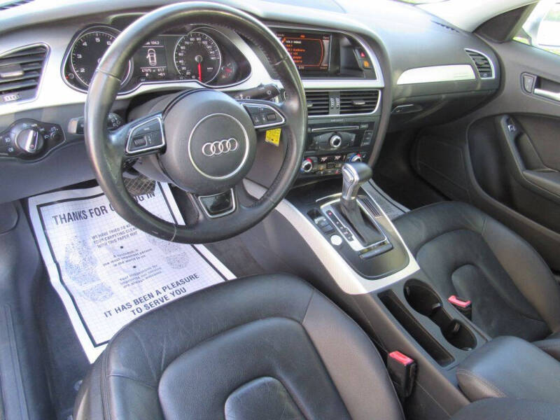 2016 Audi A4 2.0T quattro Premium