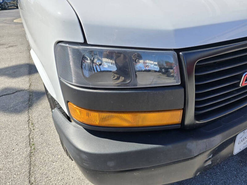 2022 GMC Savana 2500