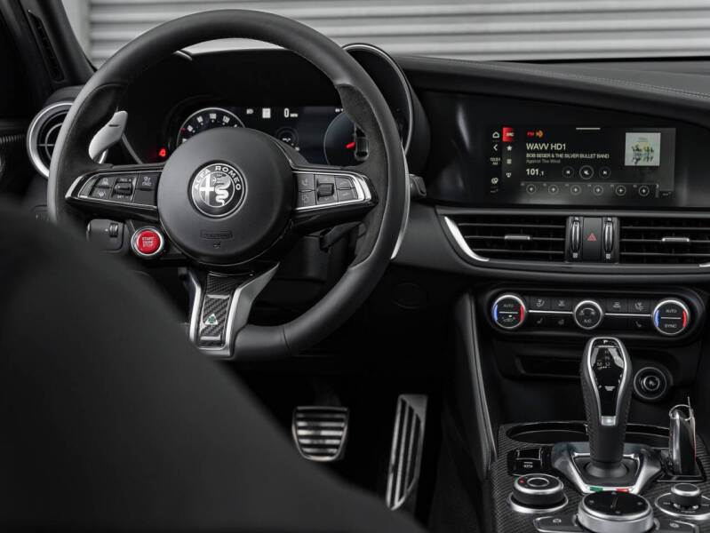 2024 Alfa Romeo Giulia Quadrifoglio