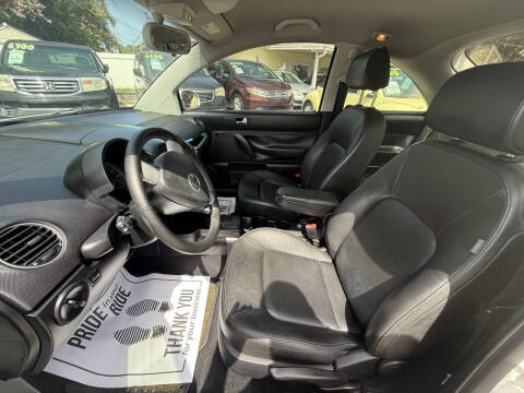 2010 Volkswagen New Beetle