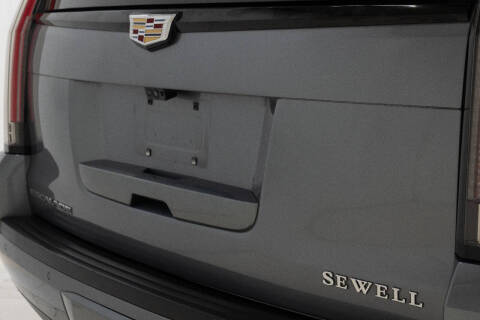 2020 Cadillac Escalade Luxury