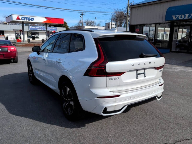 2026 Volvo XC60 B5 Plus