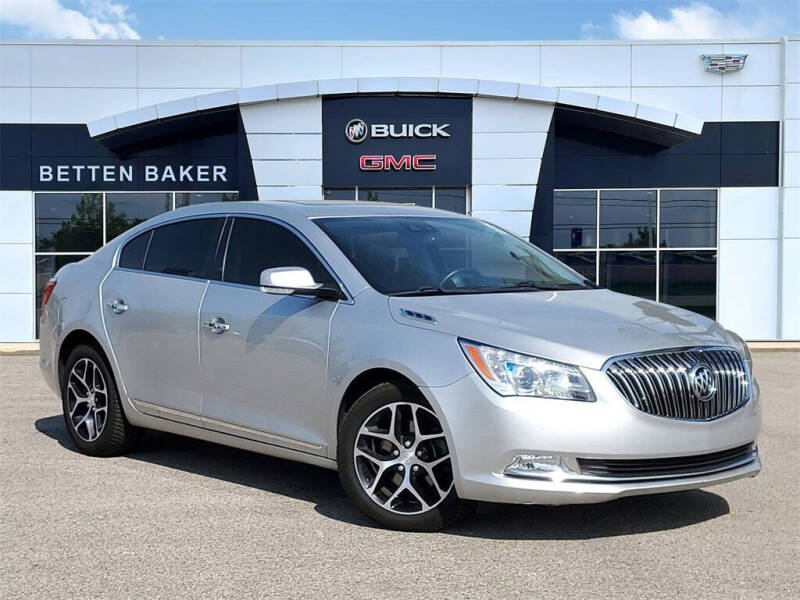2016 Buick LaCrosse for sale at Betten Baker Preowned Center in Twin Lake MI