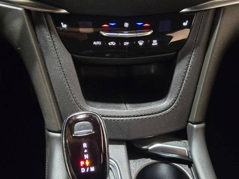 2023 Cadillac XT5 Luxury