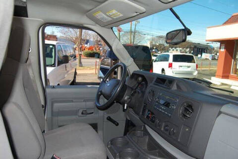 2013 Ford E-Series E-350 SD