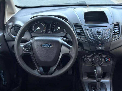 2015 Ford Fiesta S