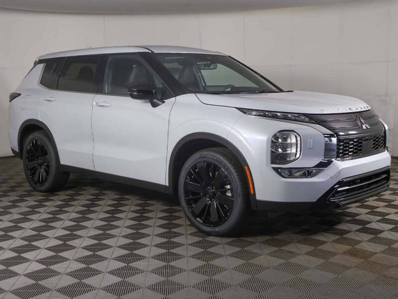 2026 Mitsubishi Outlander LE