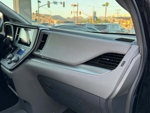 2017 Toyota Sienna