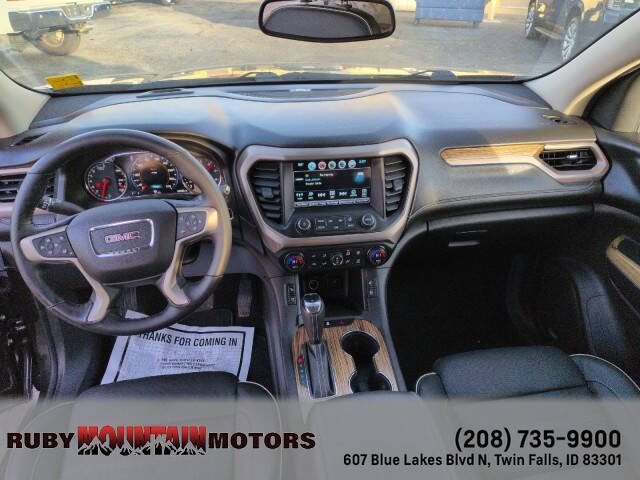 2017 GMC Acadia Denali
