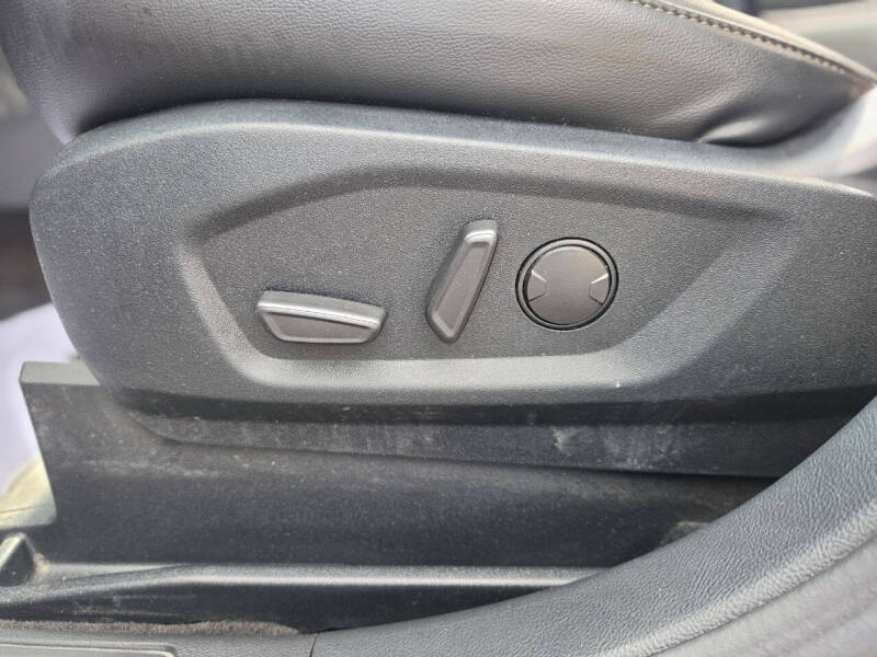 2020 Ford Edge