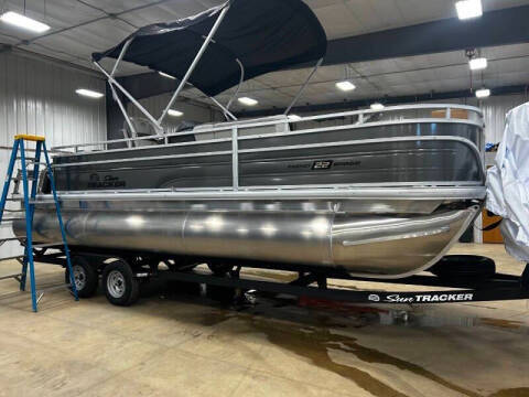 2026 Sun Tracker Fishin' Barge 22 XP3