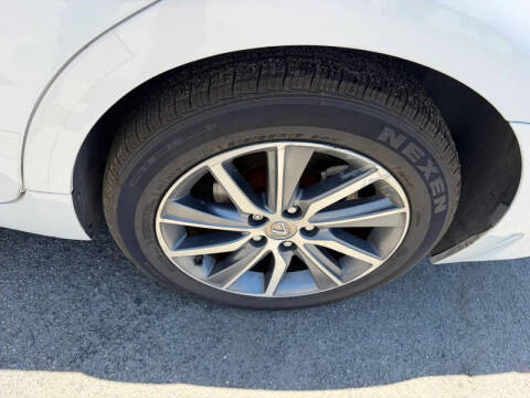 2016 Lexus ES 300h
