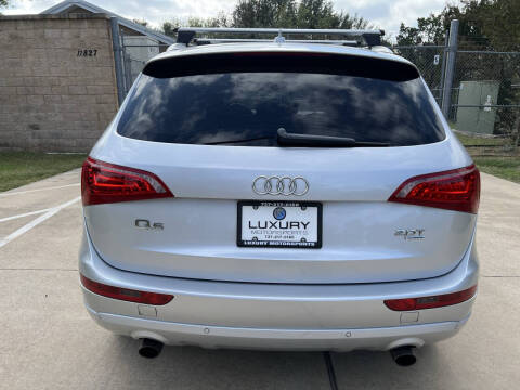 2011 Audi Q5 2.0T quattro Premium Plus