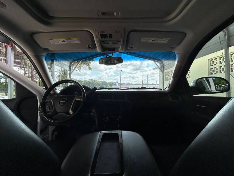 2011 GMC Yukon Denali