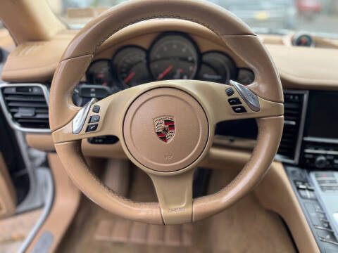 2013 Porsche Panamera