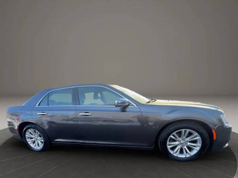 2017 Chrysler 300 C