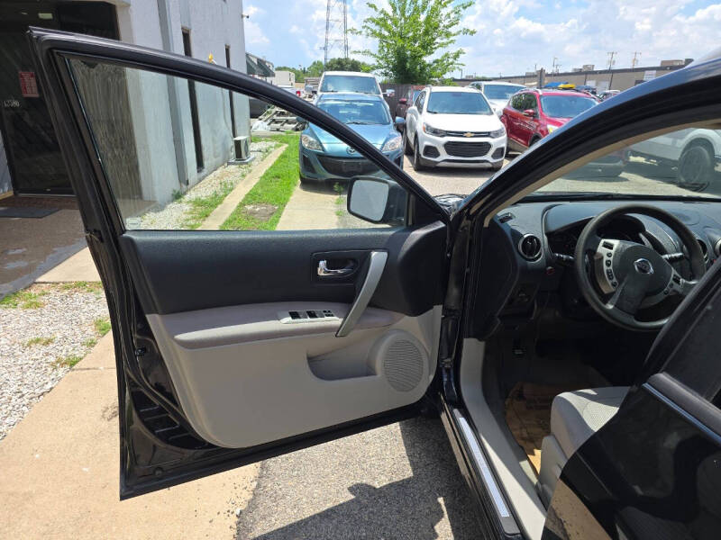 2011 Nissan Rogue SV