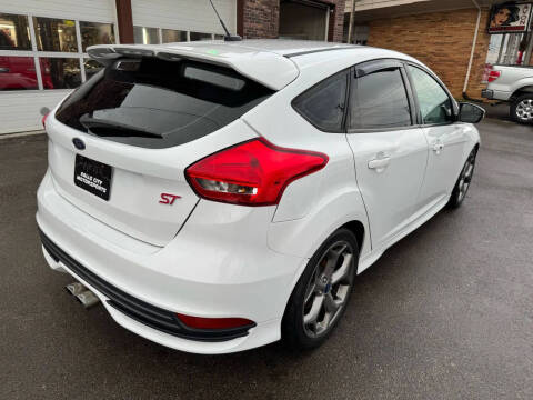 2017 Ford Focus ST