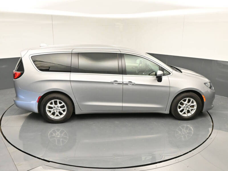 2017 Chrysler Pacifica LX
