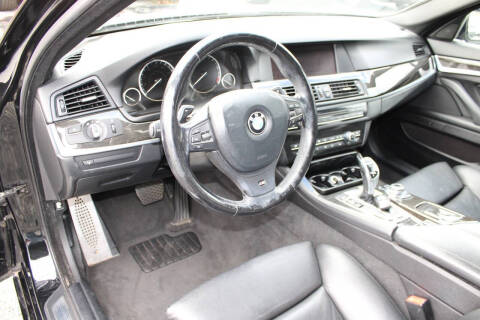 2011 BMW 5 Series 550i xDrive
