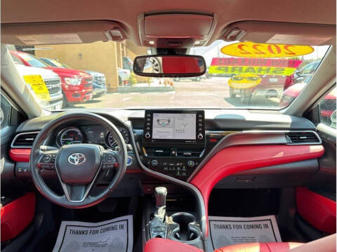 2022 Toyota Camry Hybrid XSE