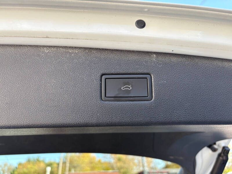 2022 Volkswagen Tiguan SE R-Line Black 4Motion