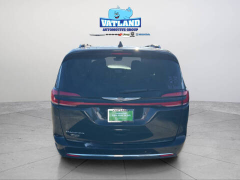 2021 Chrysler Pacifica Touring L