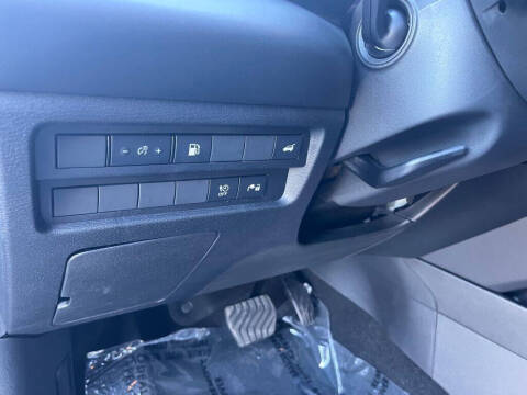 2025 Mitsubishi Outlander PHEV SE