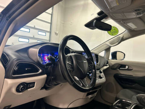 2021 Chrysler Pacifica Touring