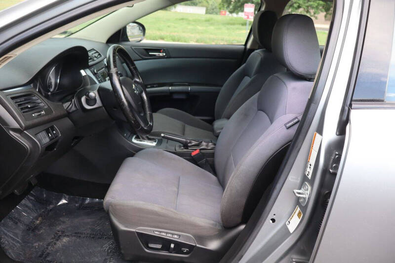 2011 Suzuki Kizashi SE