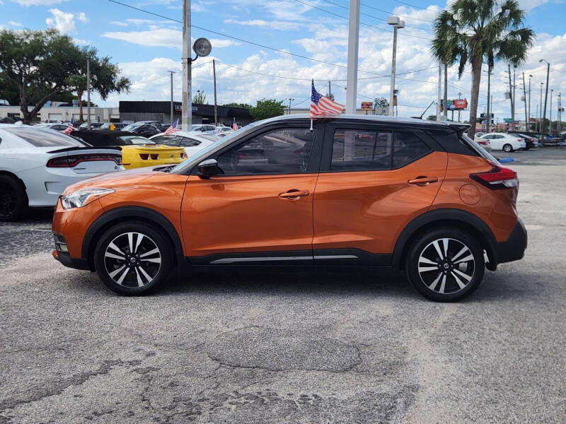 2020 Nissan Kicks SR