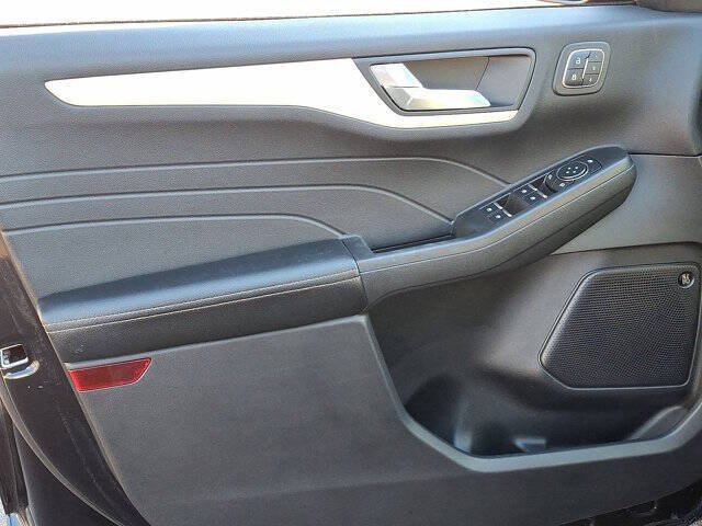 2021 Ford Escape Titanium