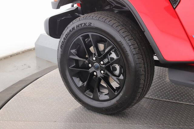 2025 Jeep Wrangler Sahara 4xe