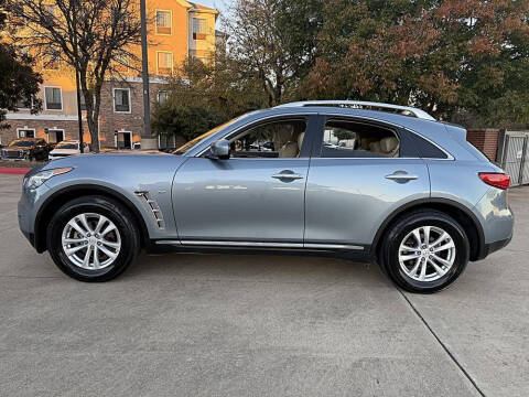 2017 Infiniti QX70