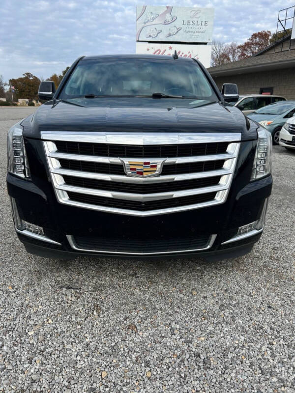 2016 Cadillac Escalade ESV Base photo 2