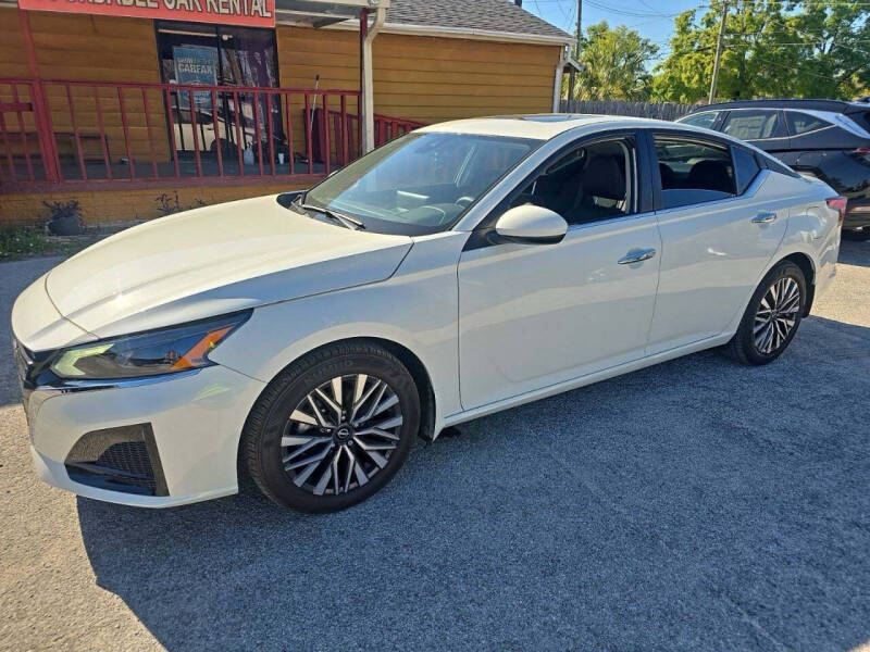 2024 Nissan Altima SV