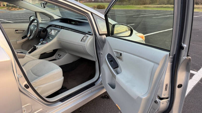 2012 Toyota Prius Two