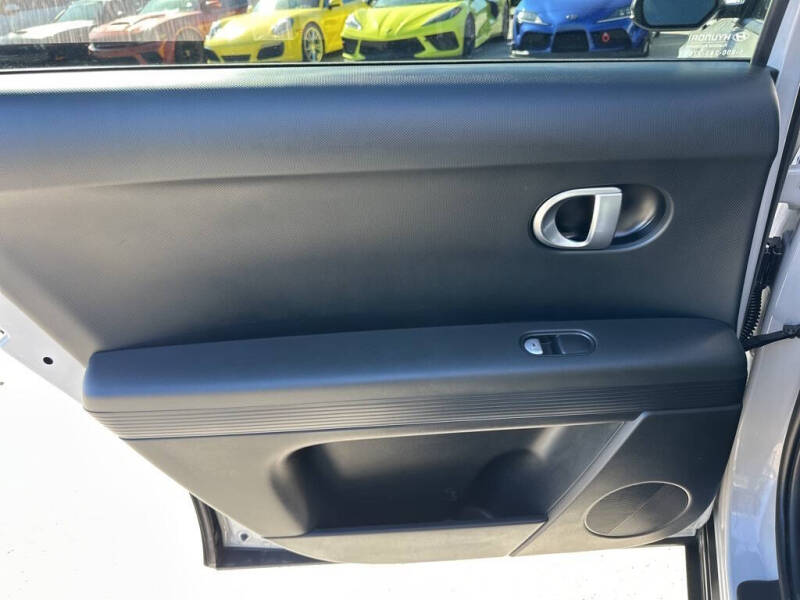 2024 Hyundai Ioniq 5 SE