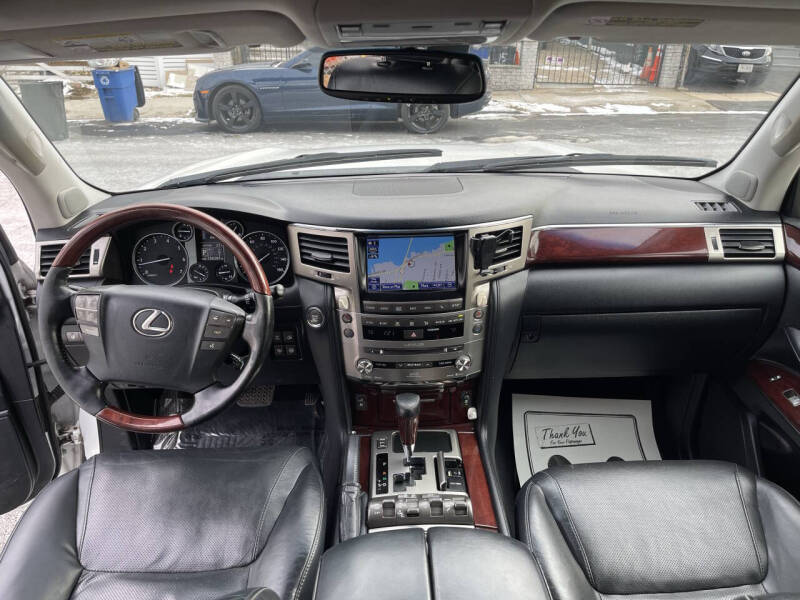 2015 Lexus LX 570