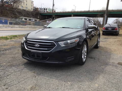 2015 Ford Taurus Limited