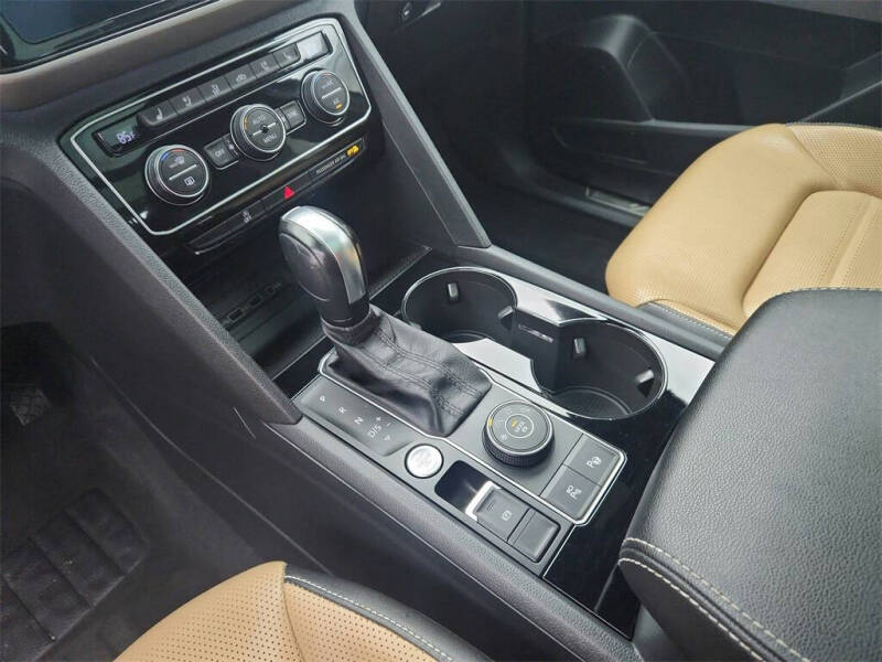 2020 Volkswagen Atlas Cross Sport V6 SEL Premium 4Motion